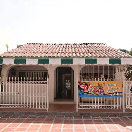 Hotel Vargas Airport Cartagena Exterior photo